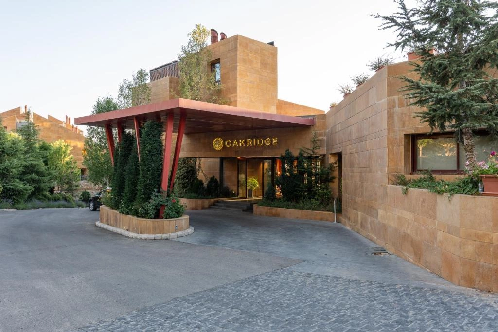 Oakridge Hotel and Spa